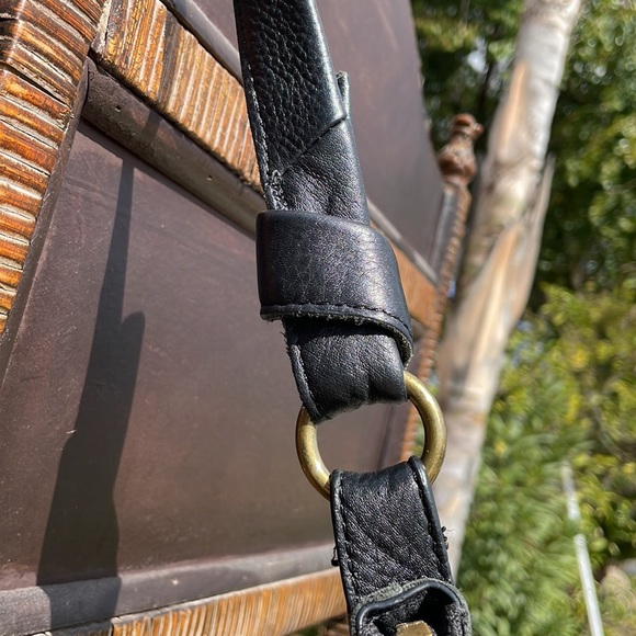 The Sak Black Leather Shoulder Bag - Picture 3 of 8